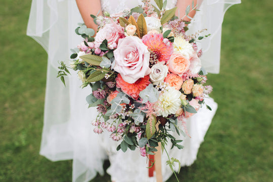 Bouquet Bunga Pernikahan: Makna, Tradisi, dan Inspirasi dari Zaman Kuno hingga Modern