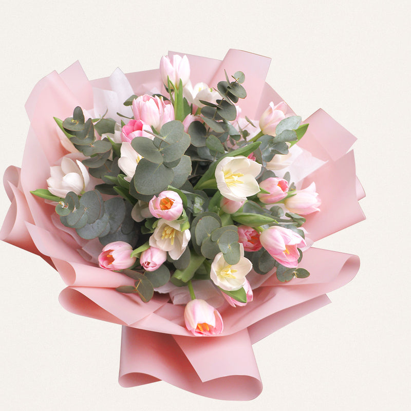Buket Bunga Premium Tulip Pink Putih Arwen | Three Bouquets
