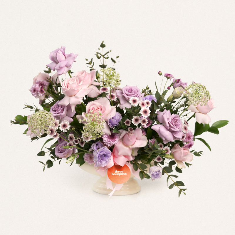 Vas Bunga Mawar Pink dan Ungu Maureen Jakarta | Three Bouquets